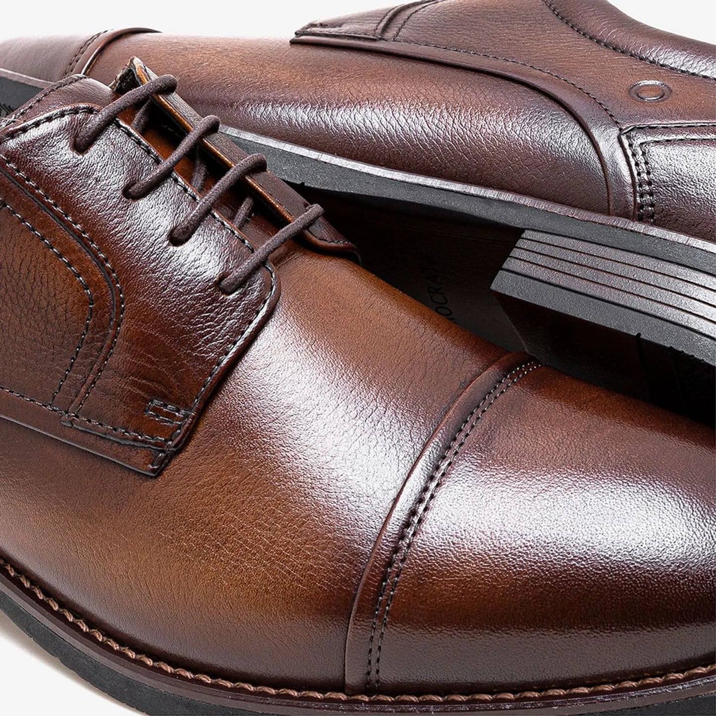 627101-002 TAN DEMOCRATA