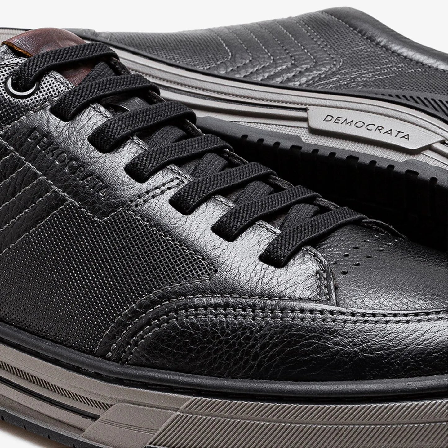 640101-001 BLACK DEMOCRATA