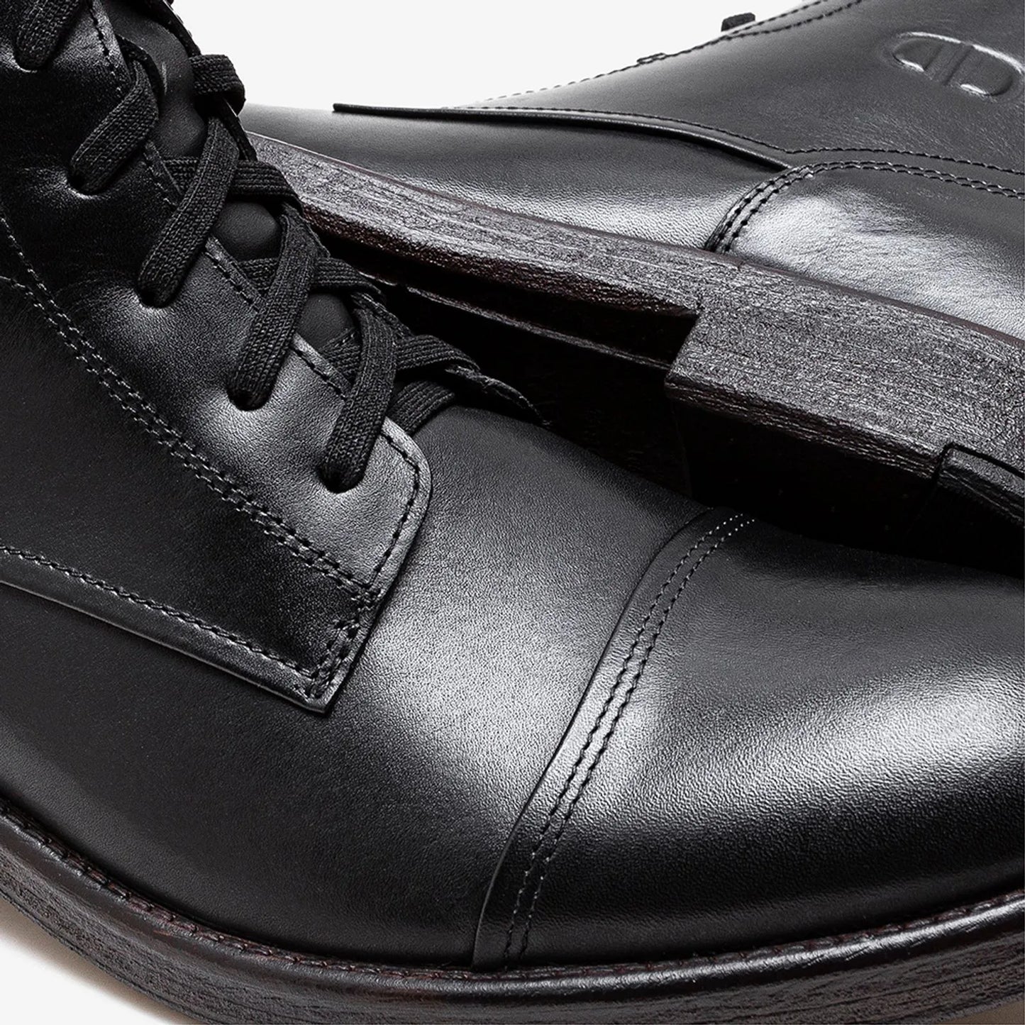 626102-001 BLACK DEMOCRATA