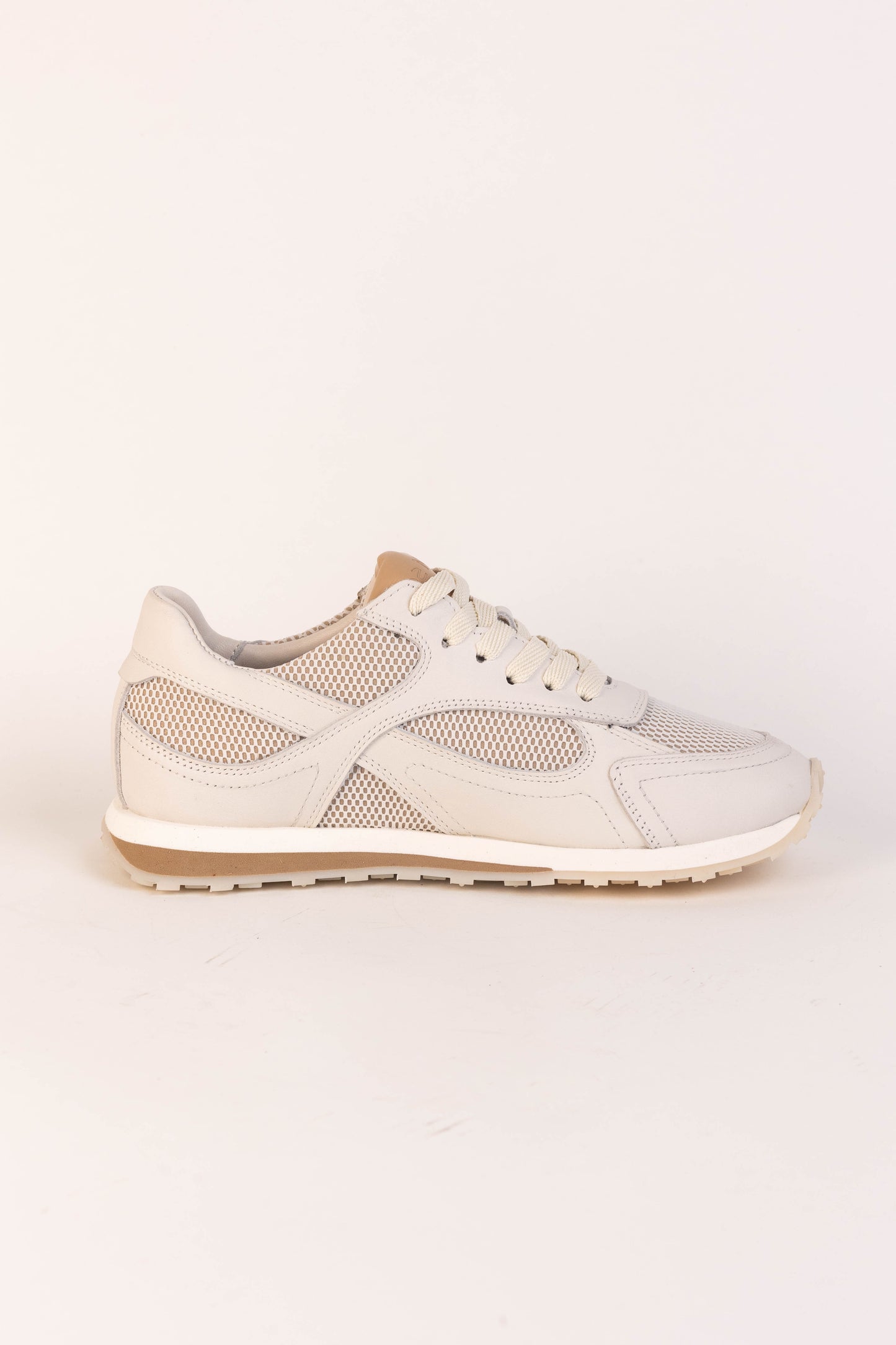 26YA-0122-NOA NOIR 09-4065-70-Off White
